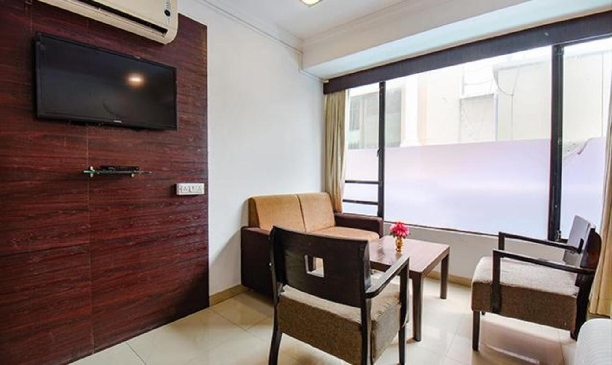 Hotel Shirdi Sai Wada Exterior foto