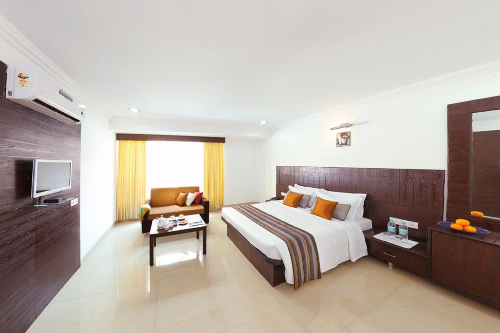 Hotel Shirdi Sai Wada Exterior foto